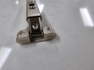 Hettich Intermat Aluminium Frame Hinge, Overlay, for Screwing - Image 3