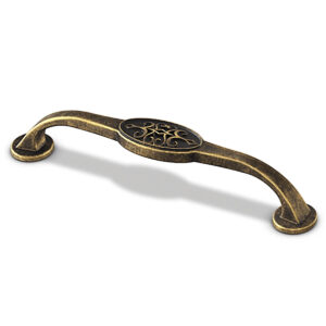 Antique Brass Look Siradia Handle, Hole Spacing 128, L 149mm