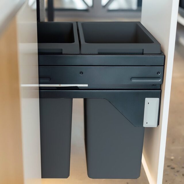 Hailo Pull Out Kitchen Bins Door Mounted Kitchen Waste Bins