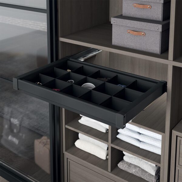 Soft Close Pull-Out drawer with Plastic Dividers, 600mm